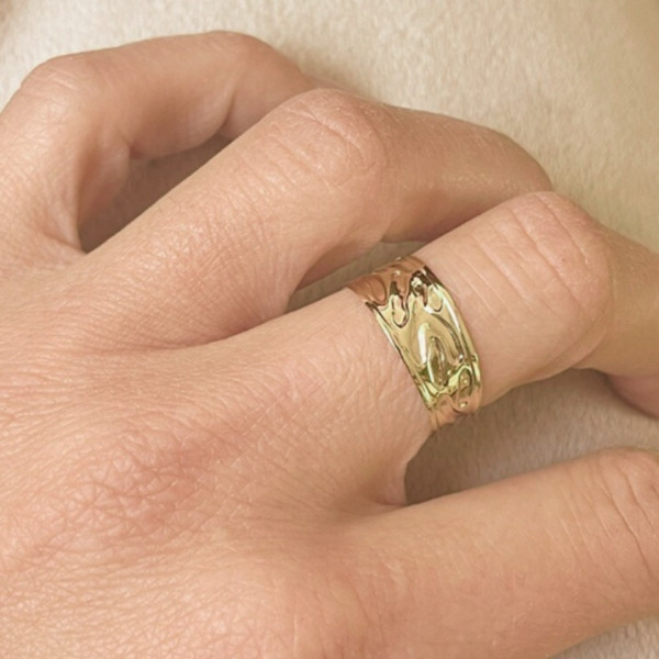 Bague légère Or Jaune 750 Bague légère Or Jaune 750